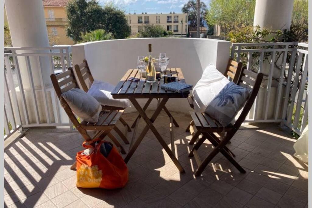 Magnifique Studio A 50M De La Plage De Cavaliere - Studio Tamarindo Le Lavandou Eksteriør billede